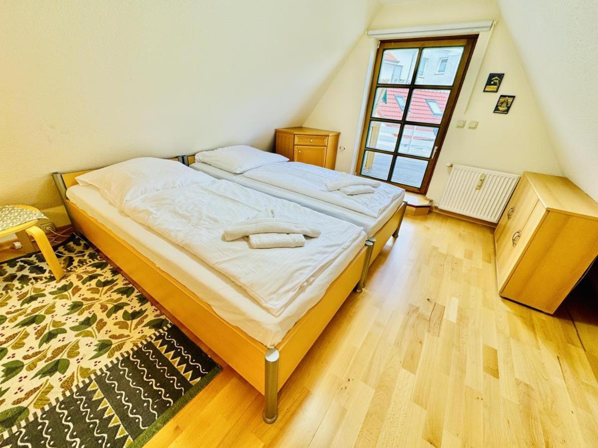 Ferienwohnung Blaue Tulpe, Balkon Mit Traumblick Rostock Exterior foto